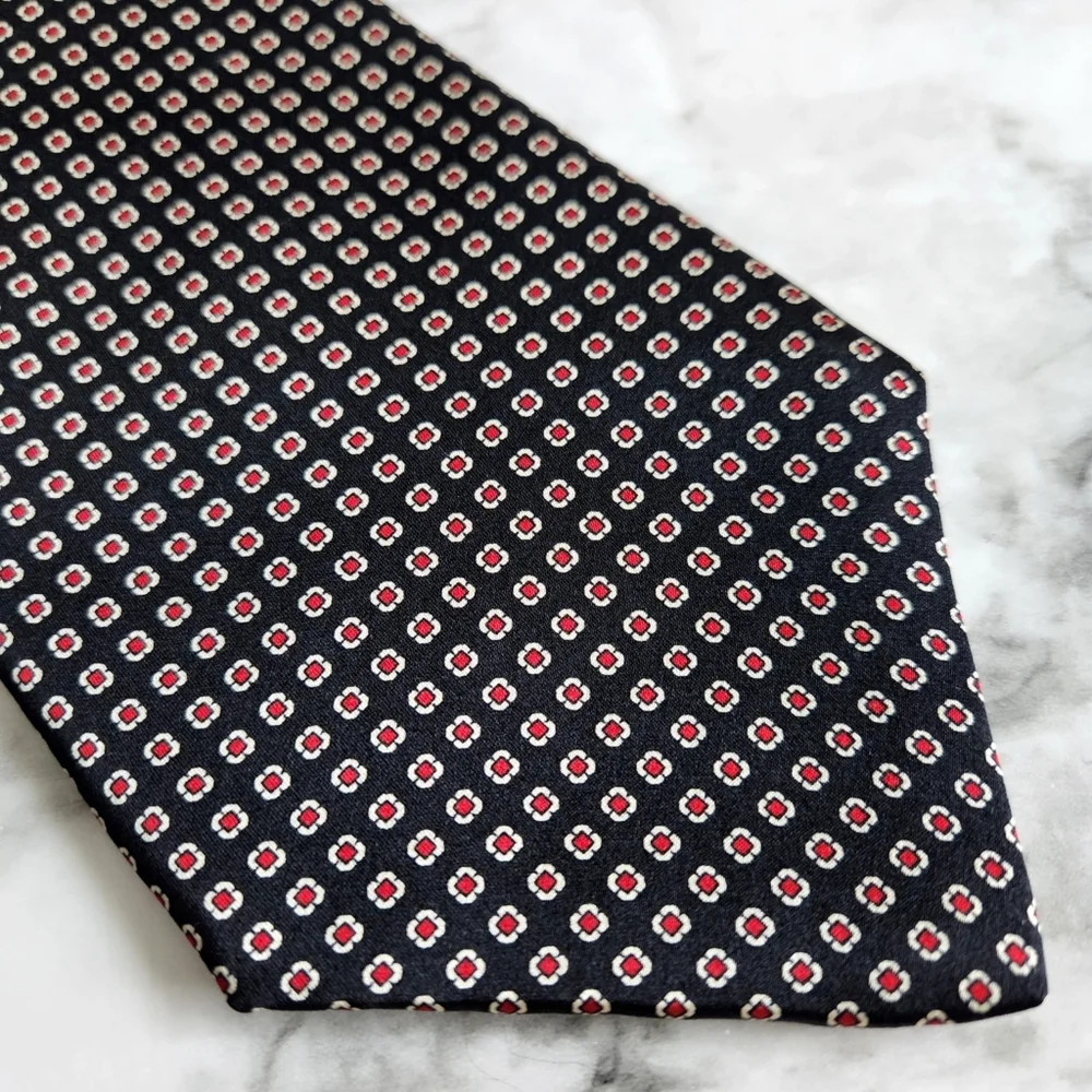 Crooks & Creed 100% Silk Necktie, Black Red & White